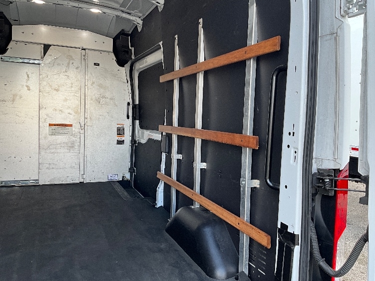 Used 2022 Ford Transit 250 - photo 14