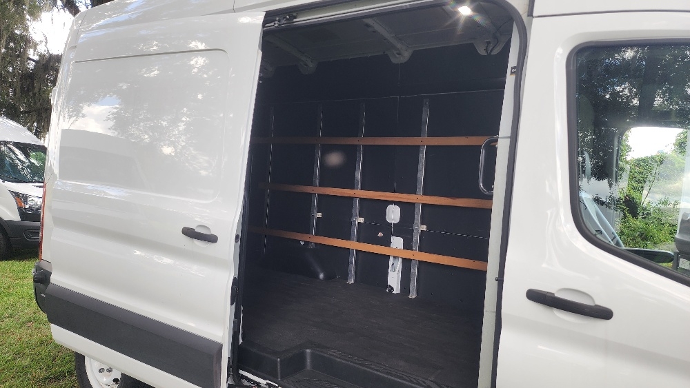 Used 2022 Ford Transit 250 - photo 28