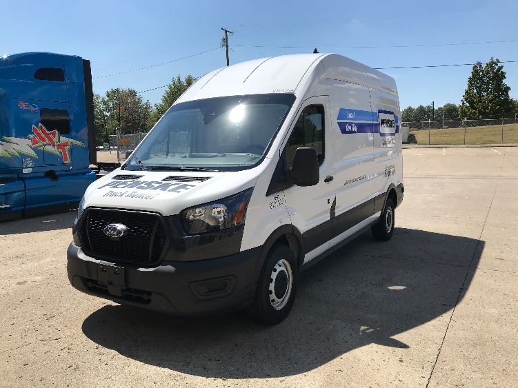 Used 2022 Ford Transit 250 - photo 5