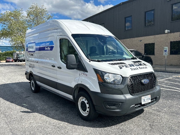 Used 2022 Ford Transit 250 - photo 1