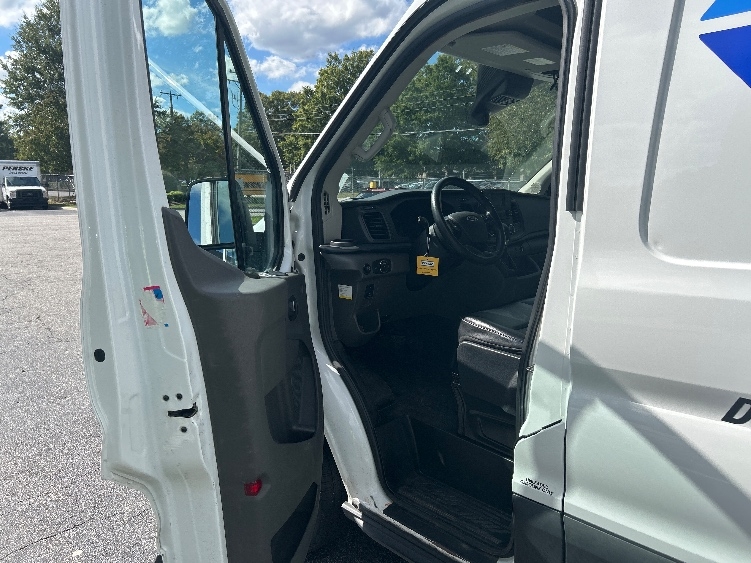 Used 2022 Ford Transit 250 - photo 18