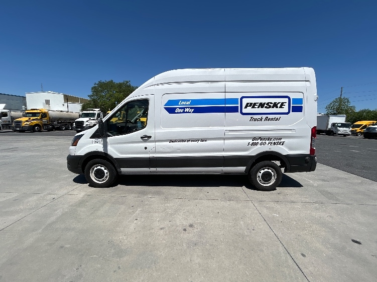 Used 2022 Ford Transit 250 - photo 6