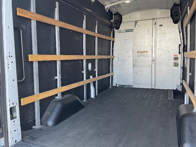Used 2022 Ford Transit 250 - photo 12
