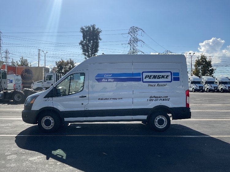 Used 2022 Ford Transit 250 - photo 6