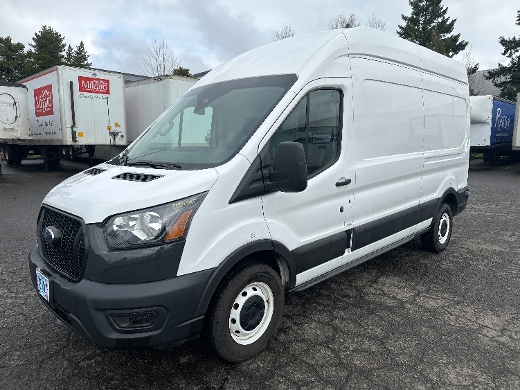 Used 2022 Ford Transit 250 - photo 5