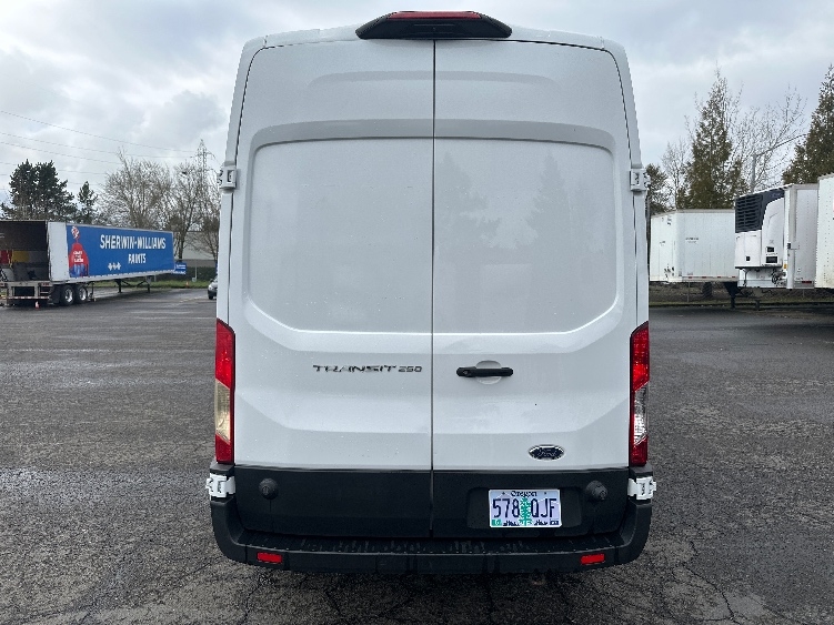 Used 2022 Ford Transit 250 - photo 9