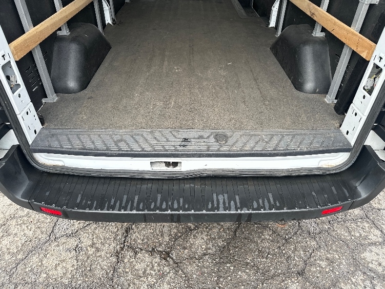 Used 2022 Ford Transit 250 - photo 11