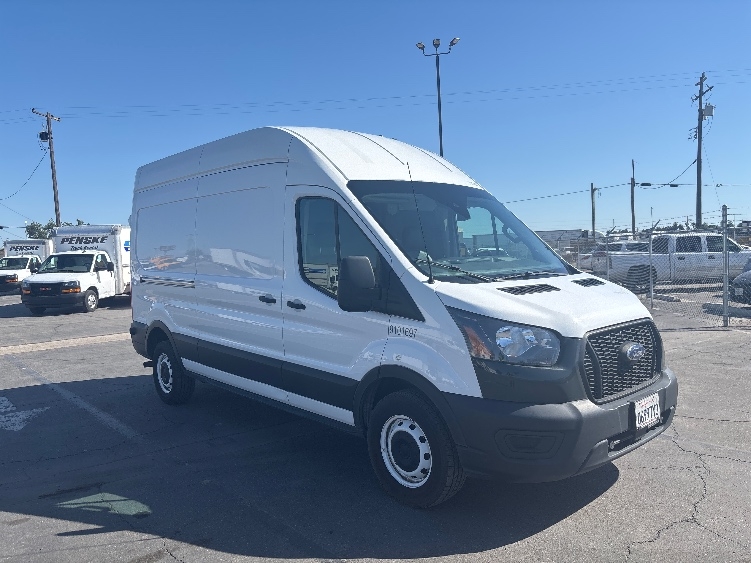 Used 2022 Ford Transit 250 - photo 1