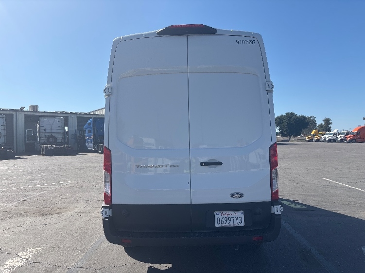 Used 2022 Ford Transit 250 - photo 9