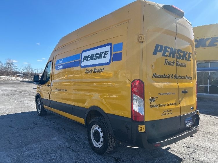Used 2022 Ford Transit 250 - photo 7