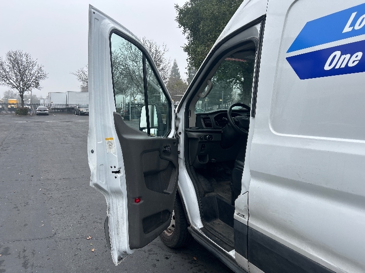 Used 2022 Ford Transit 250 - photo 15