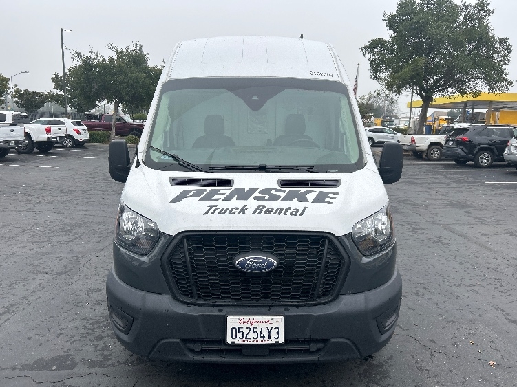 Used 2022 Ford Transit 250 - photo 2