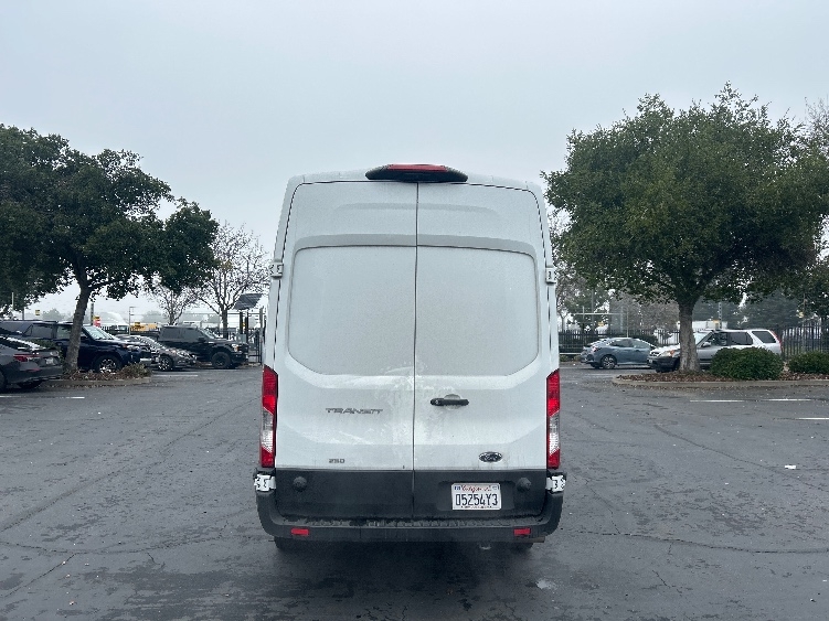 Used 2022 Ford Transit 250 - photo 8