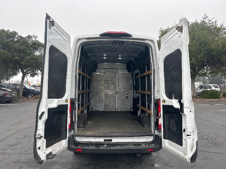 Used 2022 Ford Transit 250 - photo 9