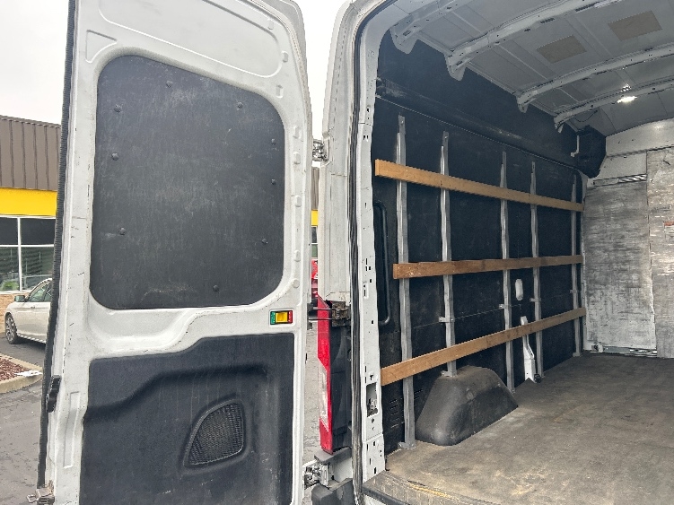 Used 2022 Ford Transit 250 - photo 11