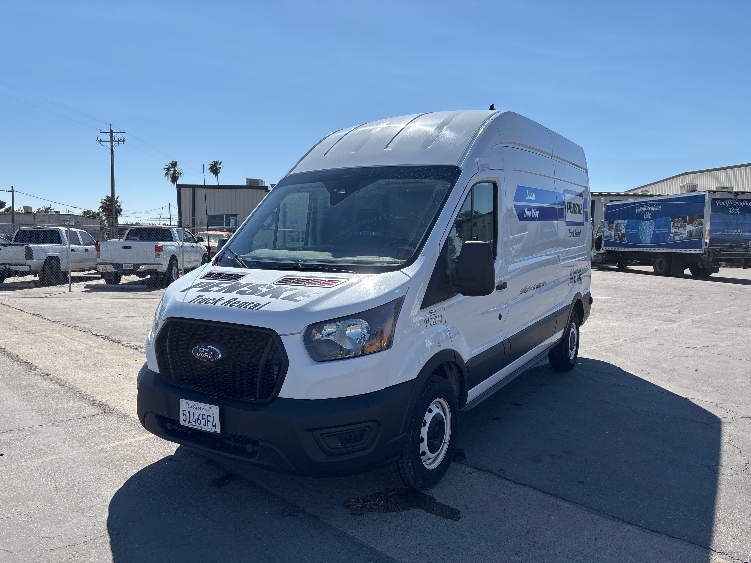 Used 2022 Ford Transit 250 - photo 5