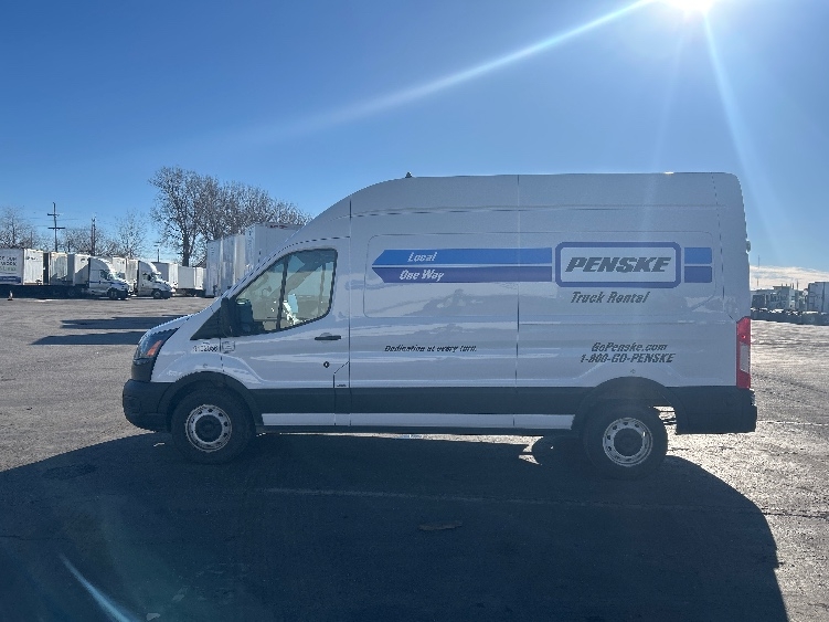 Used 2022 Ford Transit 250 - photo 6