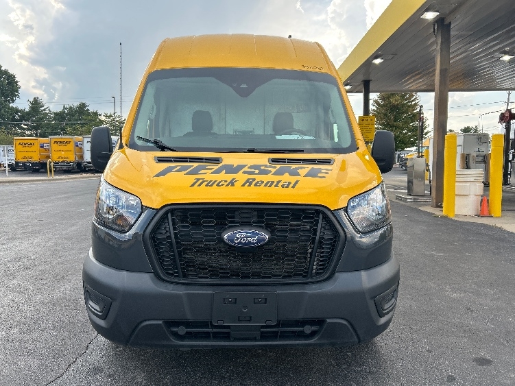 Used 2022 Ford Transit 250 - photo 2