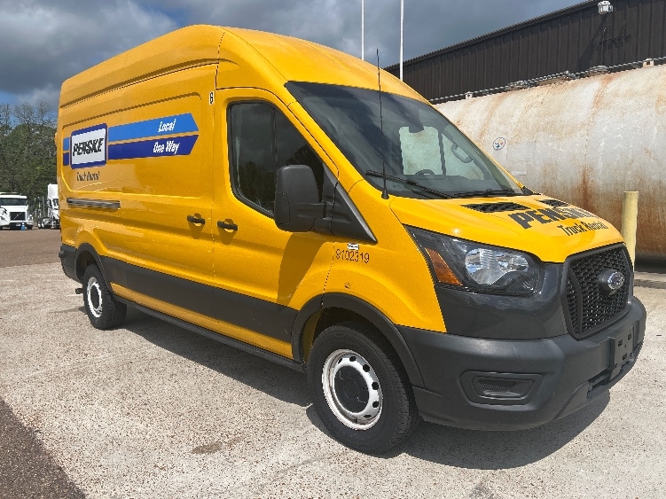 Used 2022 Ford Transit 250 - photo 1