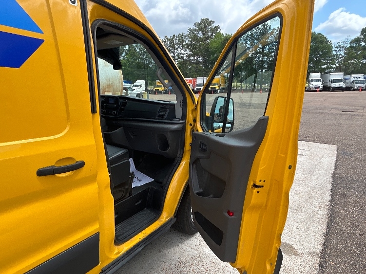 Used 2022 Ford Transit 250 - photo 19