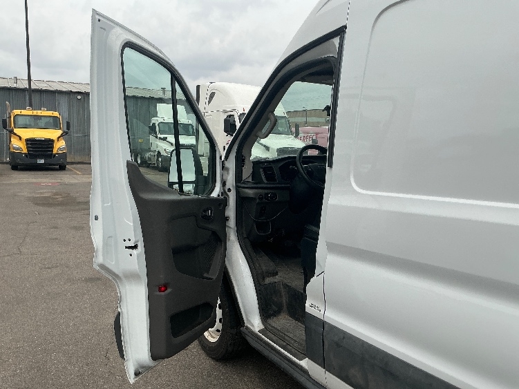 Used 2023 Ford Transit 250 - photo 17