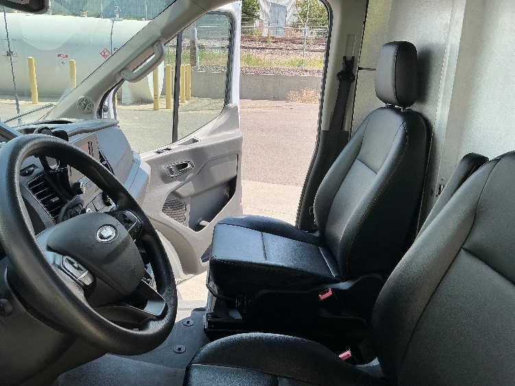 Used 2023 Ford Transit 250 - photo 20