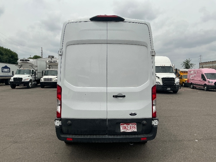Used 2023 Ford Transit 250 - photo 9