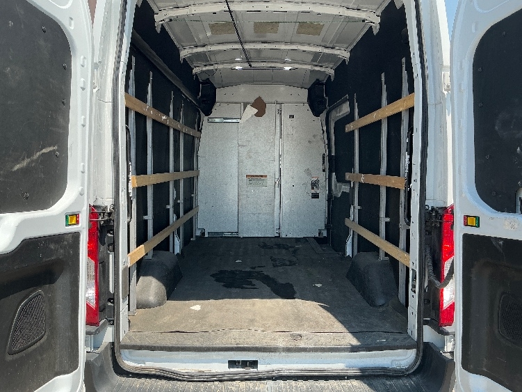 Used 2023 Ford Transit 250 - photo 10