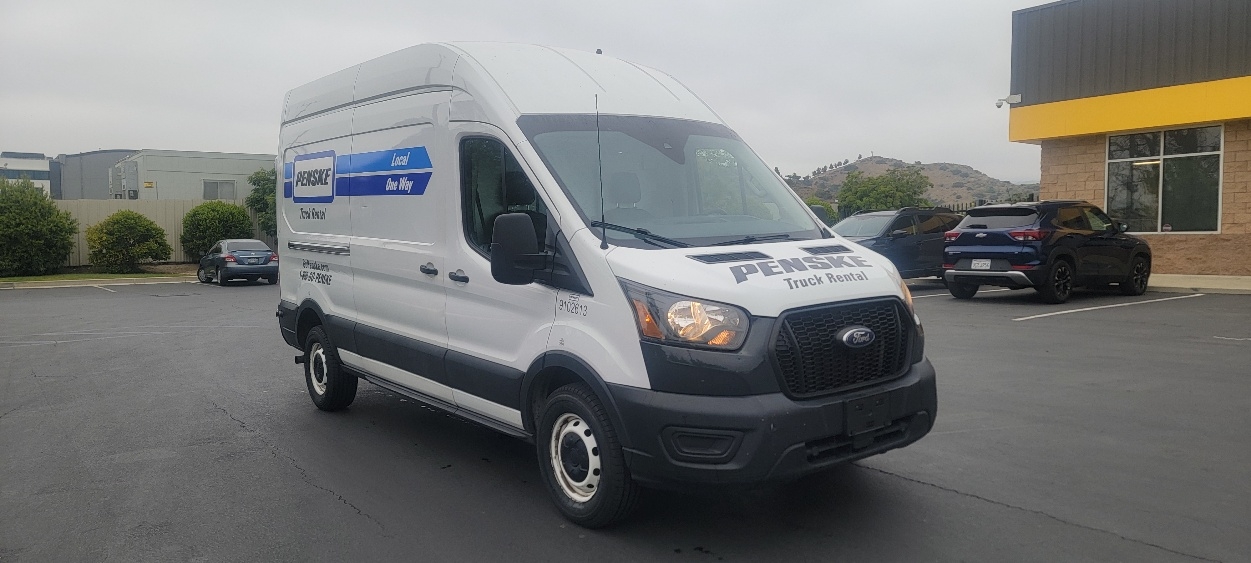 Used 2023 Ford Transit 250 - photo 1