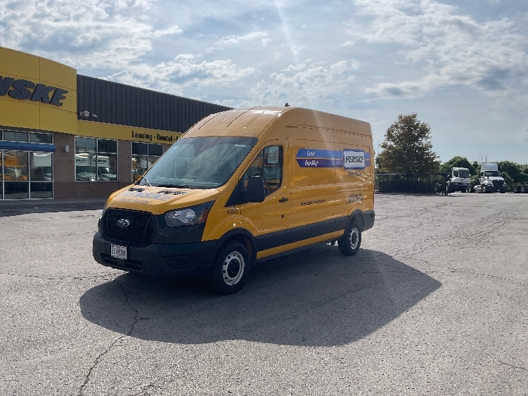 Used 2023 Ford Transit 250 - photo 5