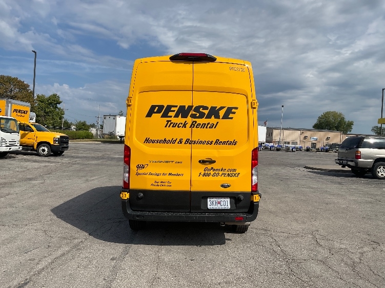 Used 2023 Ford Transit 250 - photo 9