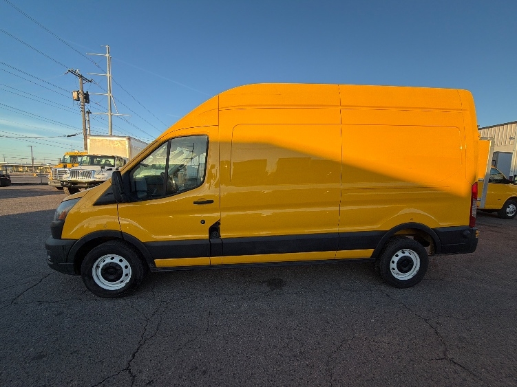 Used 2023 Ford Transit 250 - photo 6