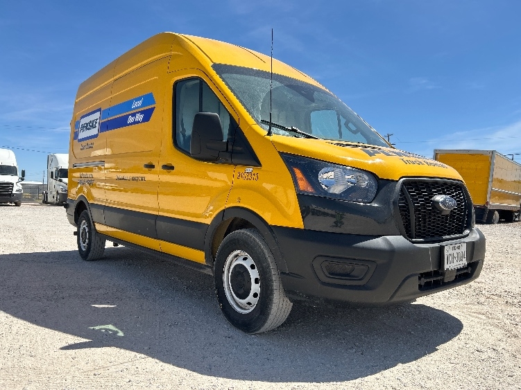 Used 2023 Ford Transit 250 - photo 1