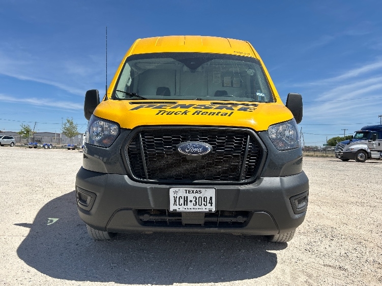Used 2023 Ford Transit 250 - photo 2