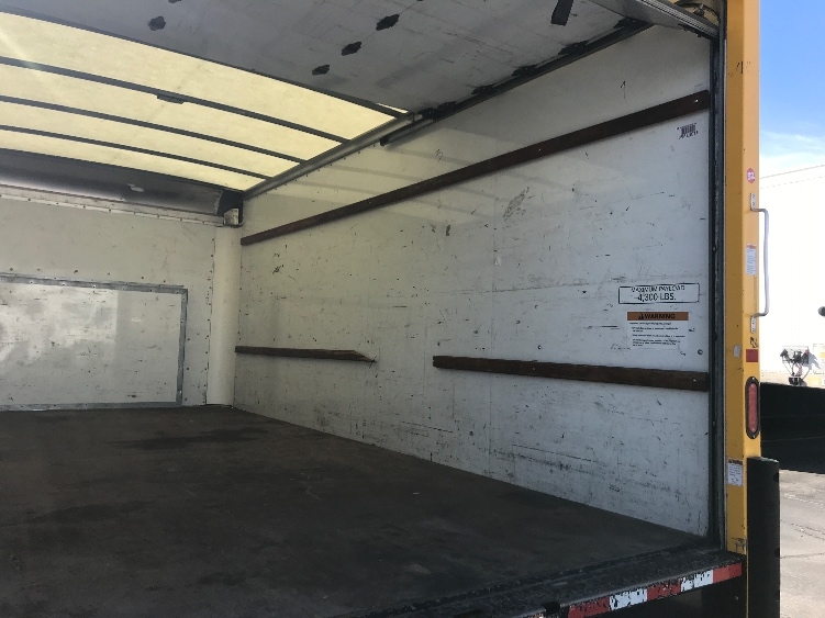 Used 2021 Ford E-350 - photo 14