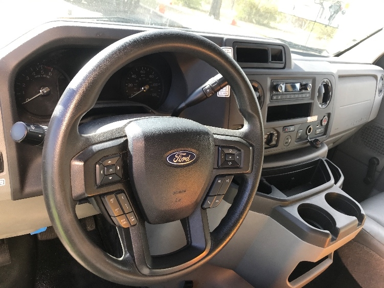 Used 2021 Ford E-350 - photo 20