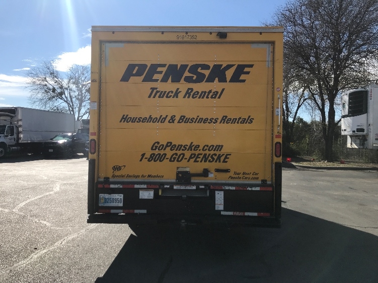 Used 2021 Ford E-350 - photo 9