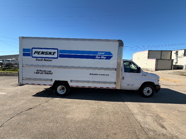 Used 2021 Ford E-350 - photo 16