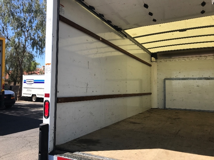 Used 2021 Ford E-350 - photo 12