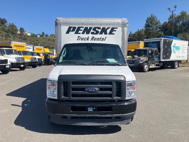Used 2021 Ford E-350 - photo 2