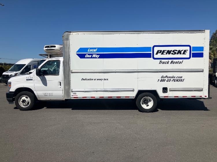 Used 2021 Ford E-350 - photo 6