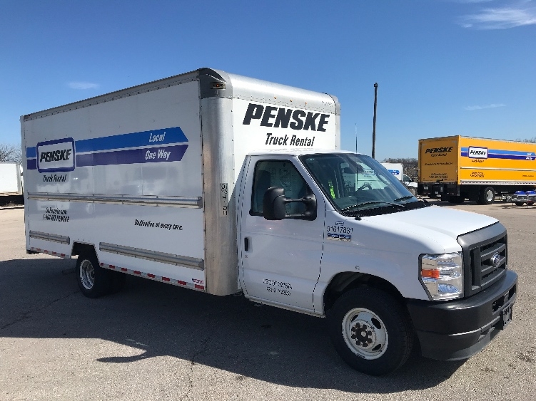 Used 2021 Ford E-350 - photo 1