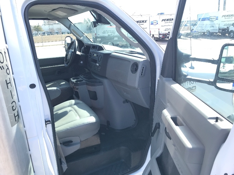Used 2021 Ford E-350 - photo 21