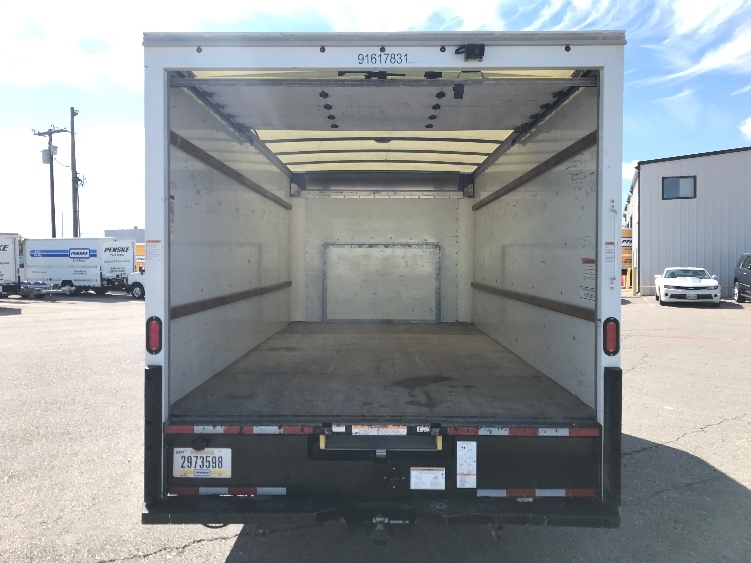 Used 2021 Ford E-350 - photo 10