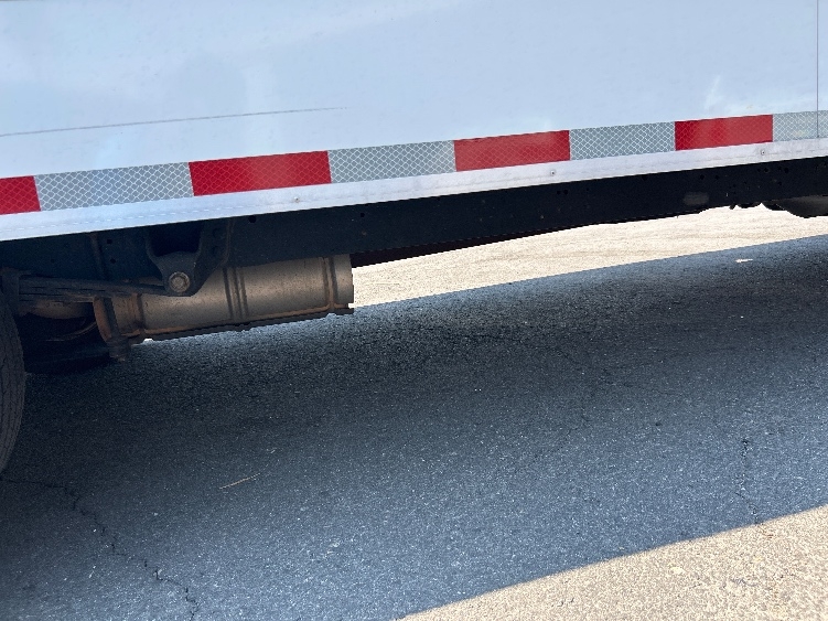 Used 2021 Ford E-350 - photo 16