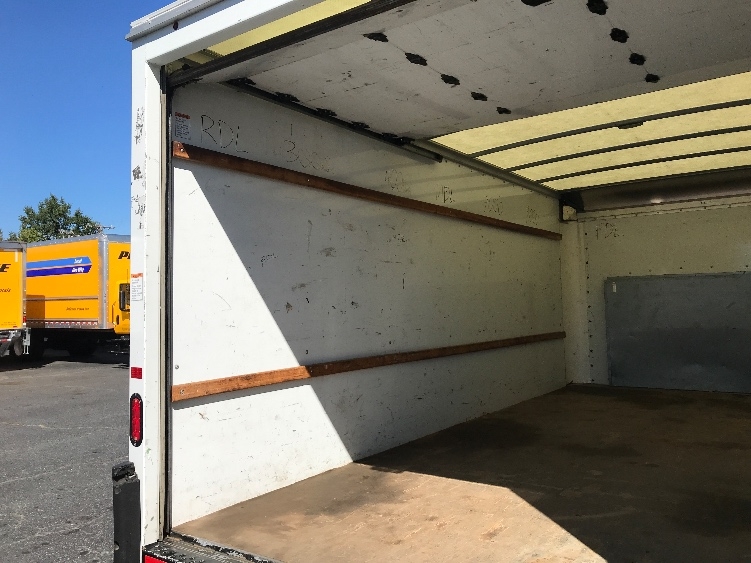 Used 2021 Ford E-350 - photo 13