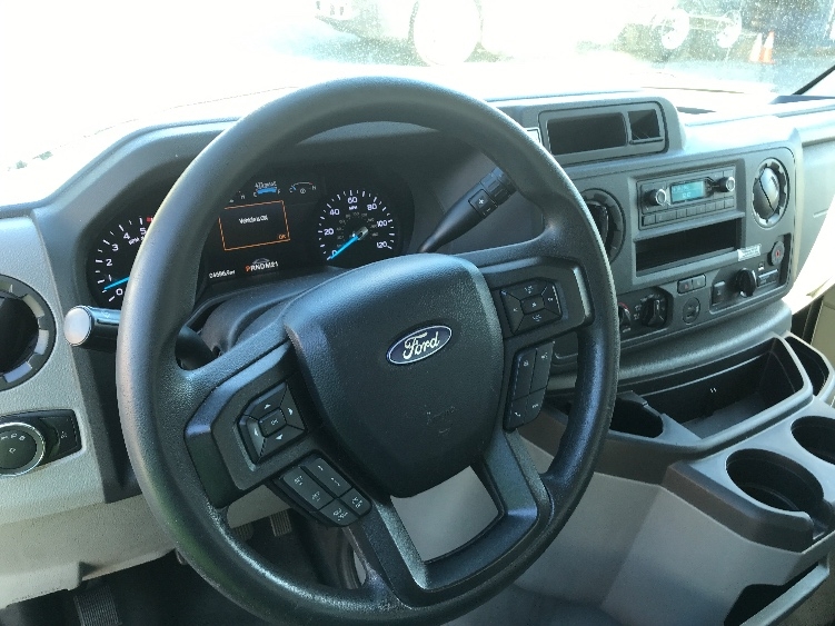 Used 2021 Ford E-350 - photo 19