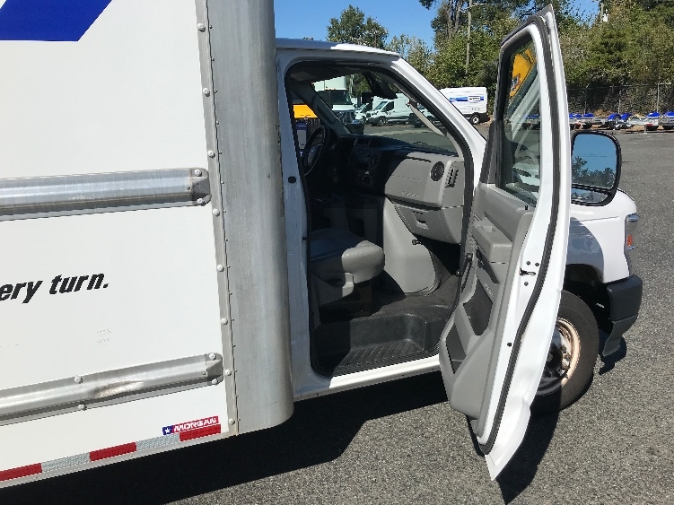 Used 2021 Ford E-350 - photo 22