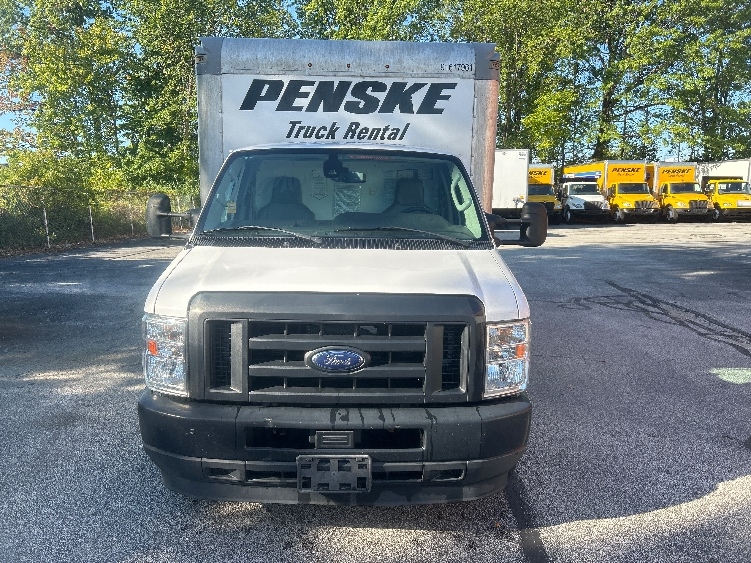 Used 2021 Ford E-350 - photo 2
