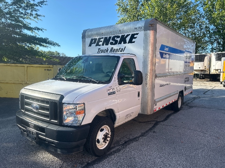 Used 2021 Ford E-350 - photo 5